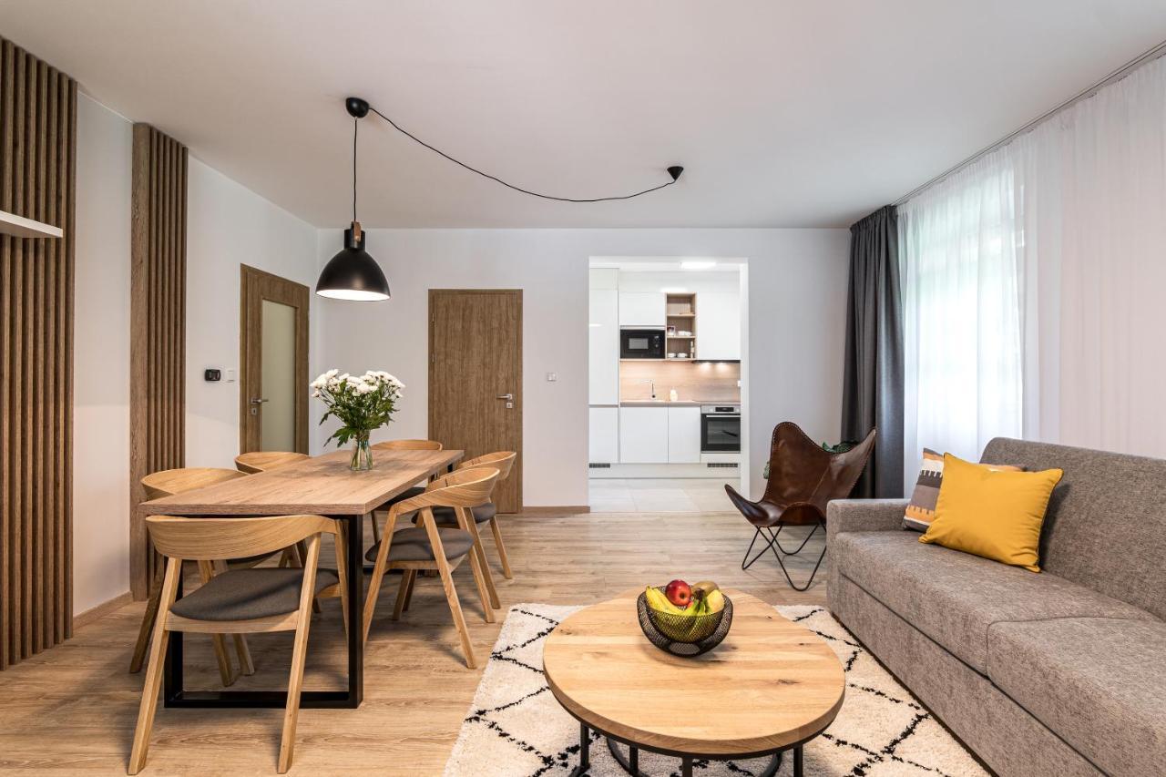 Aparthotel Hubertus Karlova Studánka Esterno foto