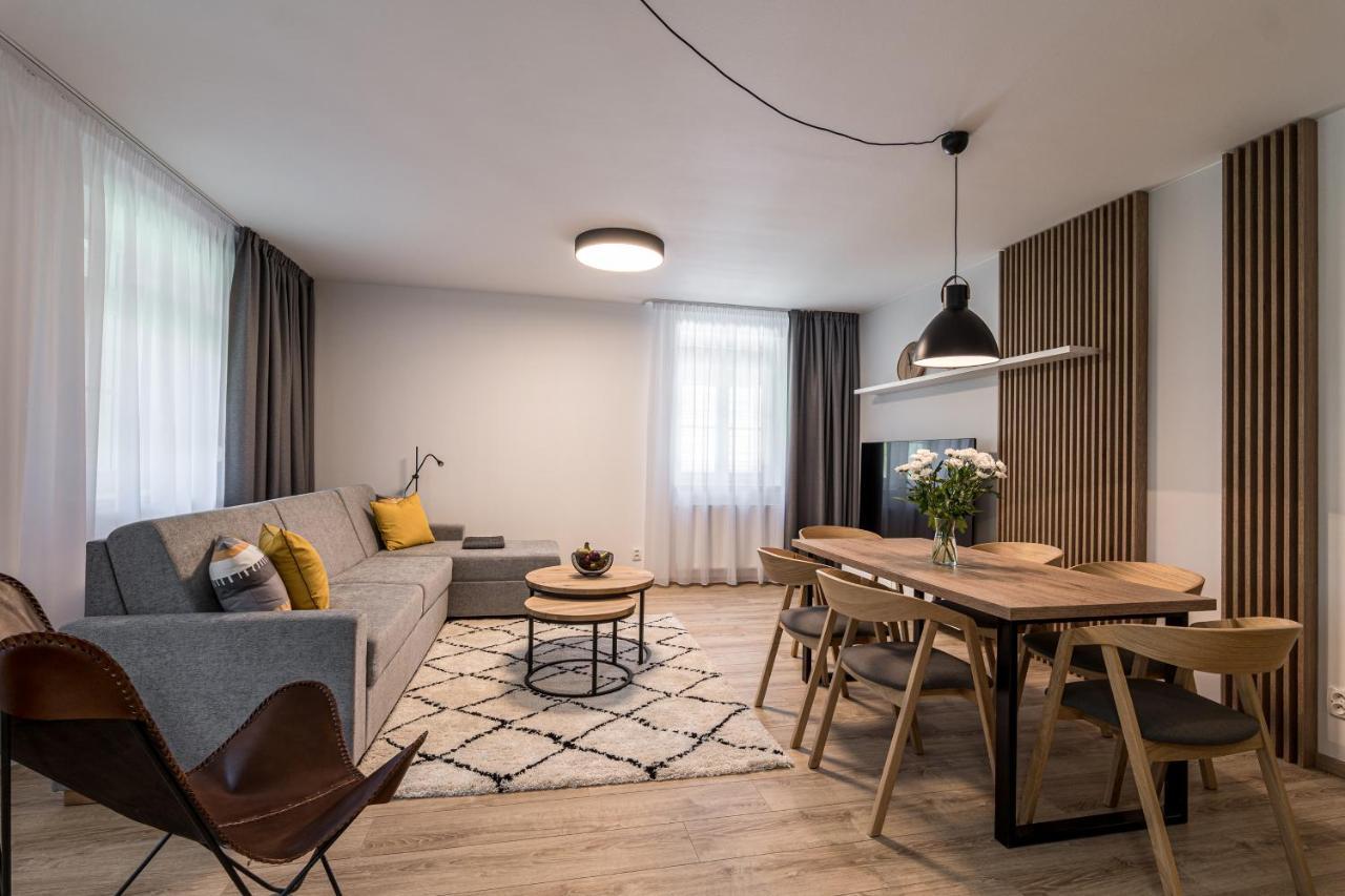 Aparthotel Hubertus Karlova Studánka Esterno foto