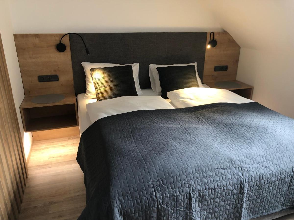 Aparthotel Hubertus Karlova Studánka Esterno foto