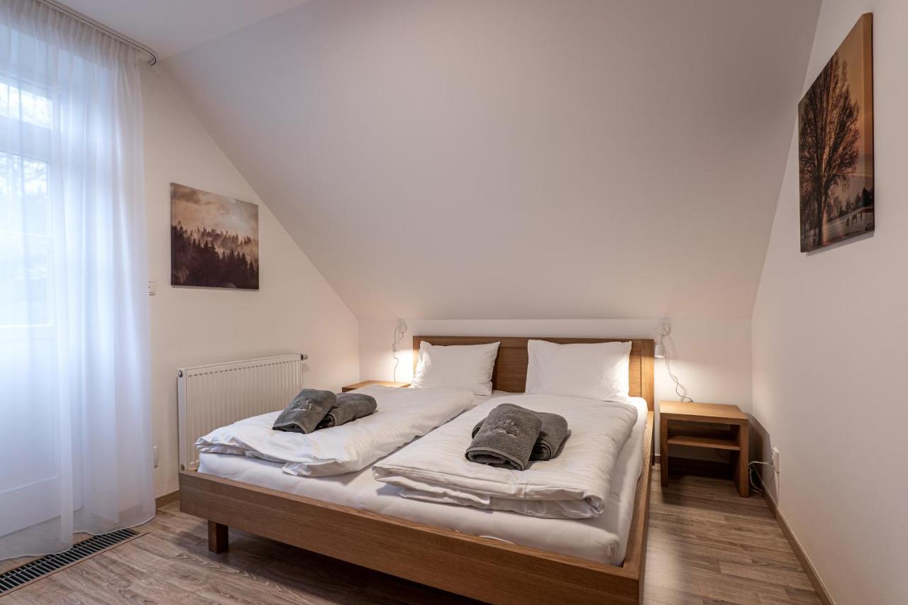 Aparthotel Hubertus Karlova Studánka Esterno foto