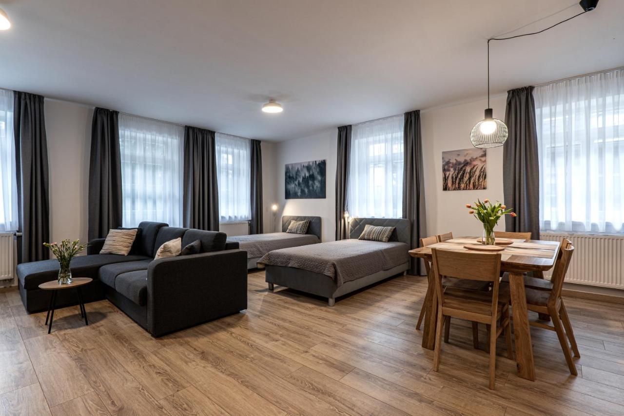 Aparthotel Hubertus Karlova Studánka Esterno foto