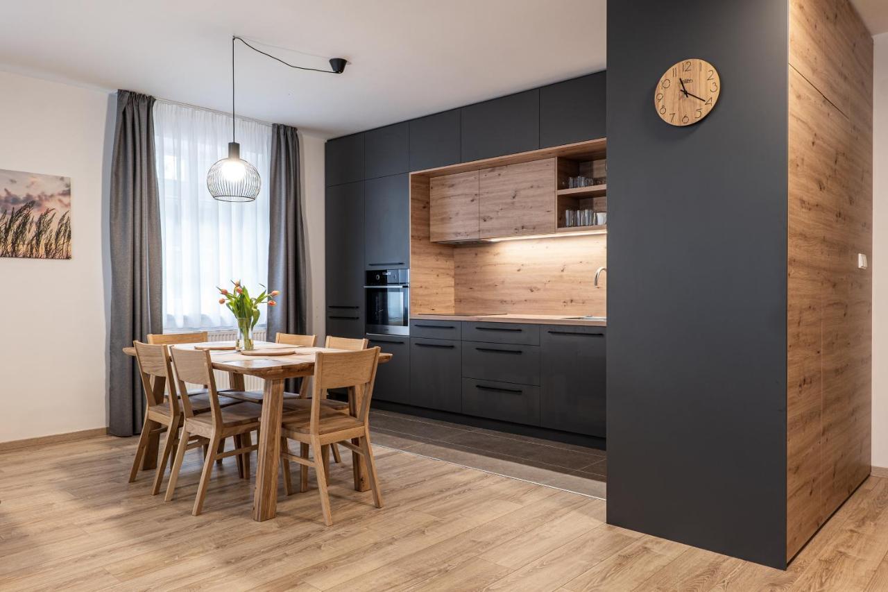 Aparthotel Hubertus Karlova Studánka Esterno foto