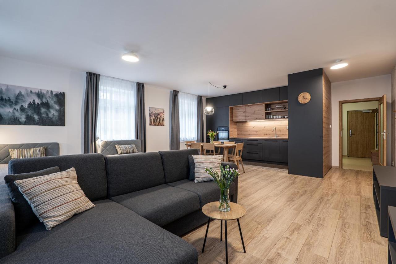 Aparthotel Hubertus Karlova Studánka Esterno foto