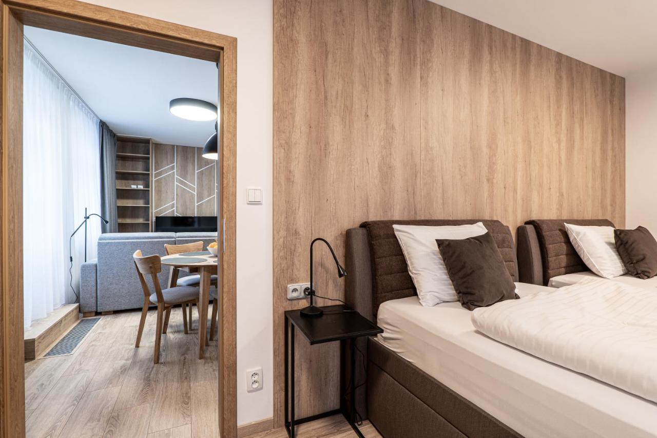Aparthotel Hubertus Karlova Studánka Esterno foto